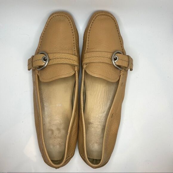 Prada loafers with buckle and rubber sole - Picture 7 of 9